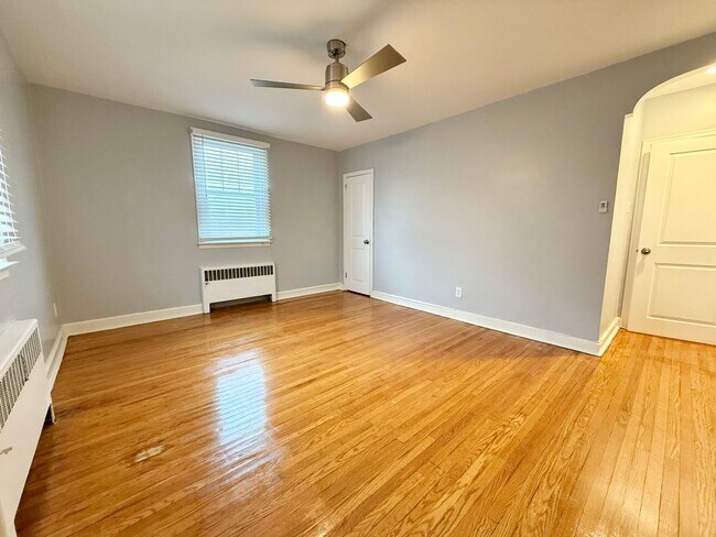 Building Photo - 2442 N 50th St