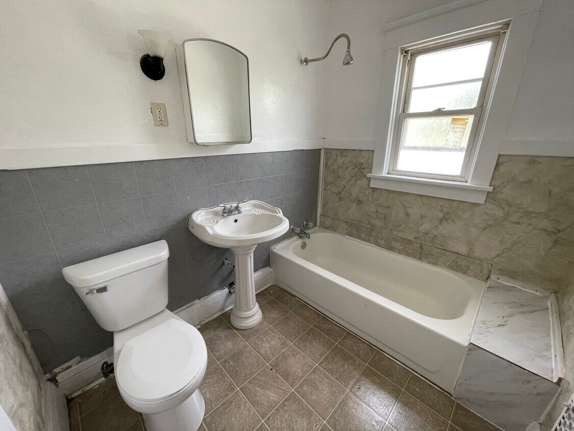 Foto principal - 312-314-314 S Evergreen Ave