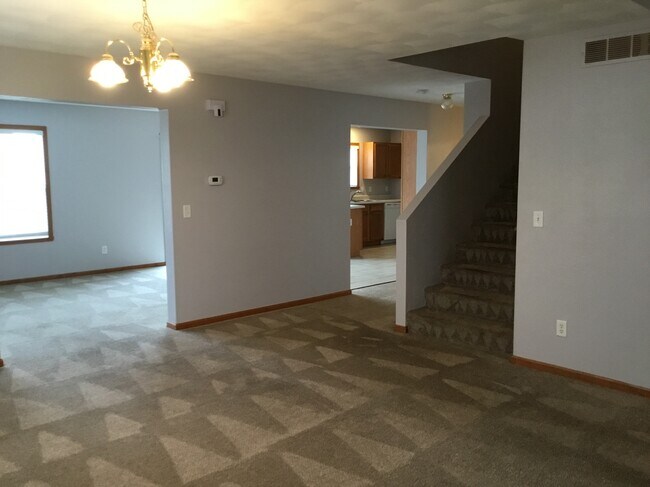 Building Photo - 3074 Stralow Lane