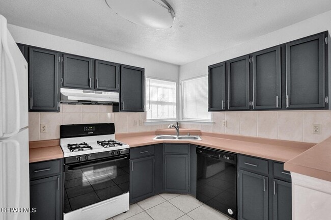 Building Photo - 1439 Jim Larabel Dr