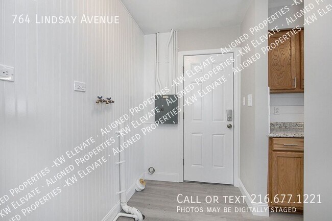 Building Photo - 764 Lindsay Ave