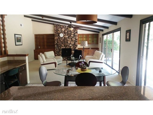 Building Photo - 2225 Cielo Pl