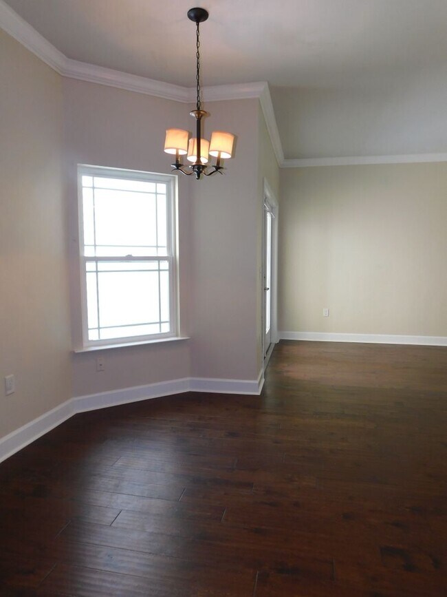 Foto del edificio - Beautiful Sorrento Townhome!