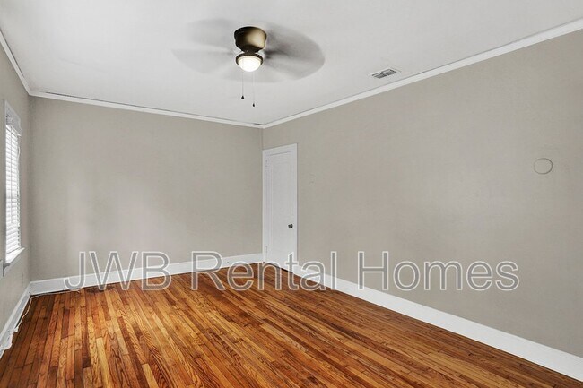 Foto del edificio - 1508 McDuff Ave S