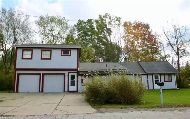 Building Photo - 976 Newell St
