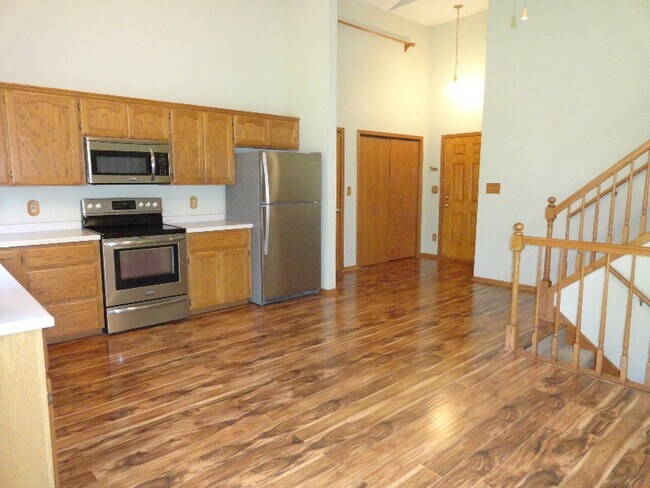 Building Photo - 4437 Copperfield Ln NW