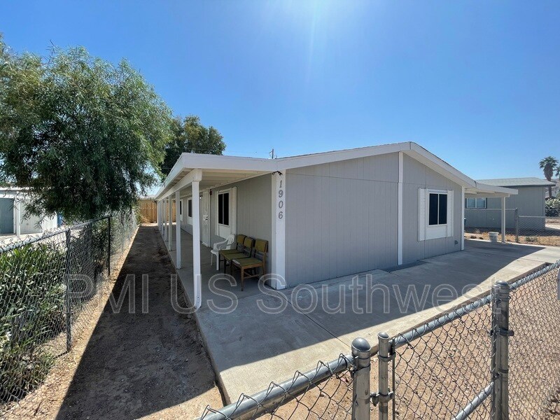 1906 Castleberry Ln, Bullhead City, AZ 86442 House for Rent in