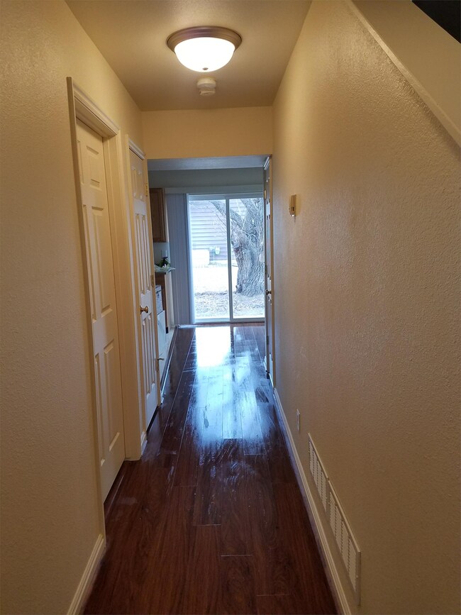 Foto del edificio - 336 N Maybell Ave