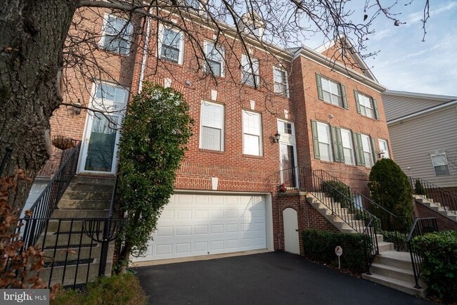 Building Photo - 4777 Thornbury Dr