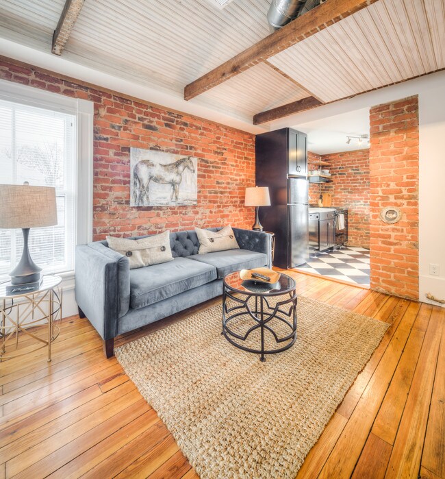 829 Belmont Ave, Charlottesville, VA 22902 Apartments in