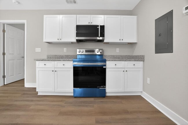 Building Photo - 6919 Smith St