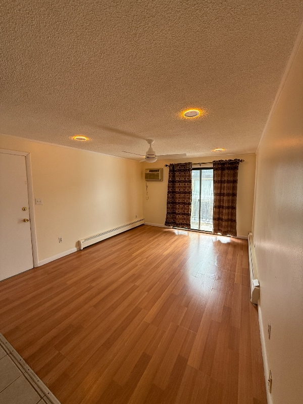 Photo - 351 Pawtucket Blvd House