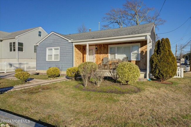 Building Photo - 515 Stone Harbor Ave
