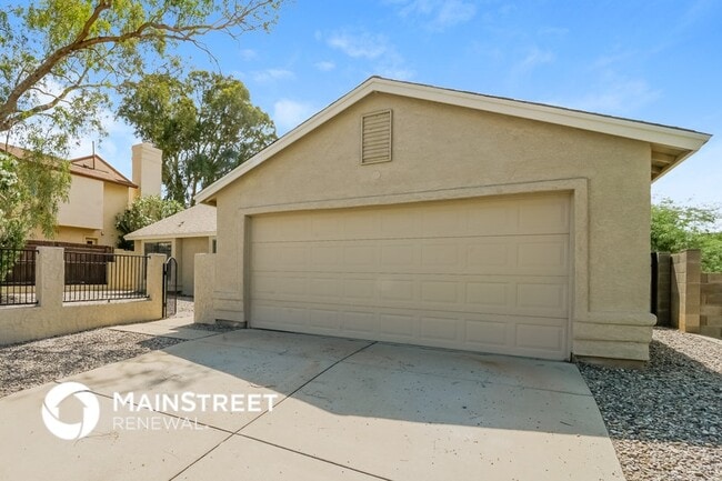 Building Photo - 5055 Nighthawk Way