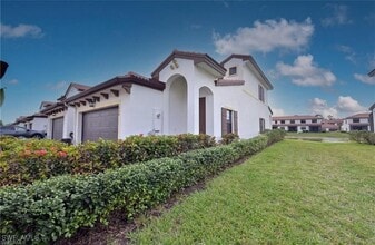 Building Photo - 7948 Bristol Cir