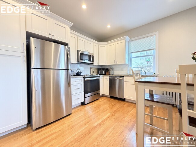 Building Photo - 35 Foster St