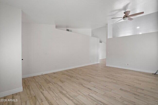 Building Photo - 3746 E Magnus Cir