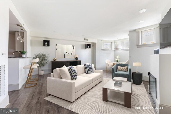 Building Photo - 20 Logan Cir NW