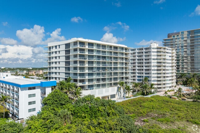 Luna Ocean Residences