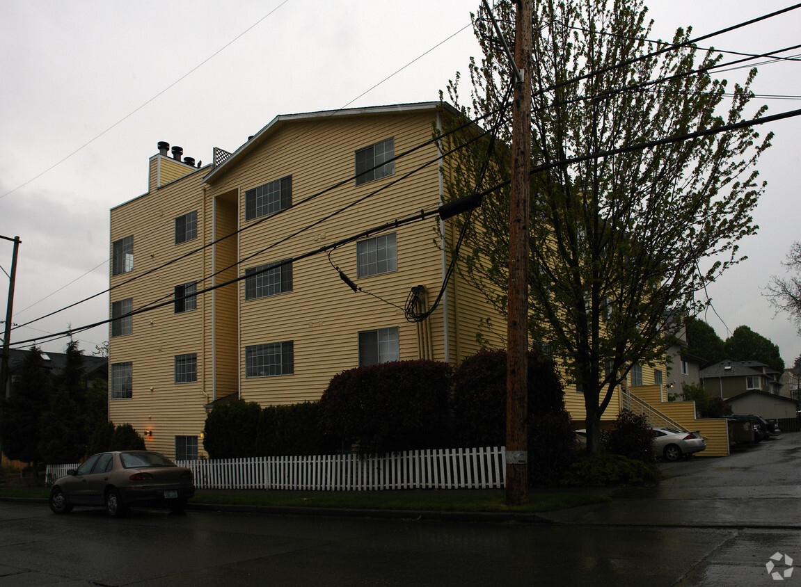 Building Photo - Cornerstone