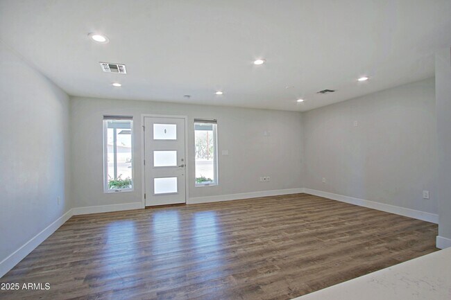 Foto del edificio - 4224 N 36th St