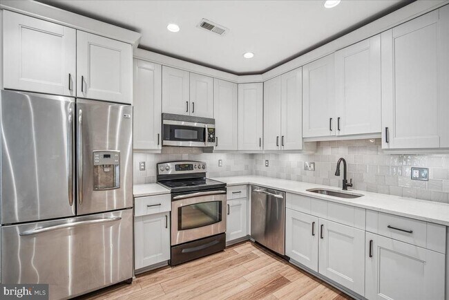 Foto del edificio - 1317 Harvard St NW