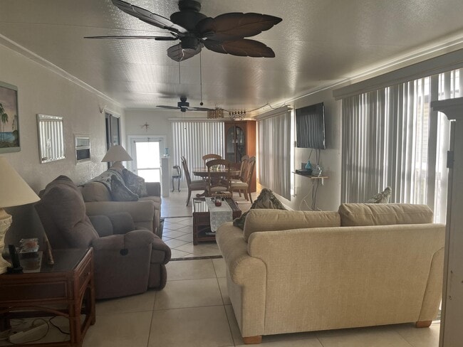 Photo - 1674 University Pkwy House