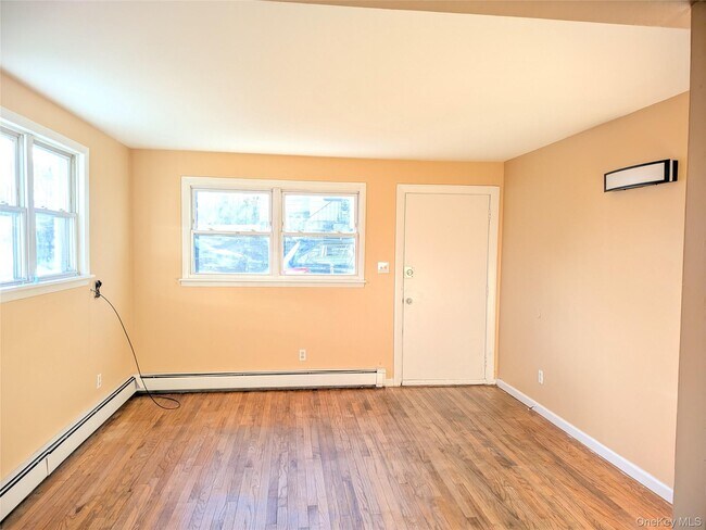 Foto del edificio - 1521 NY-208