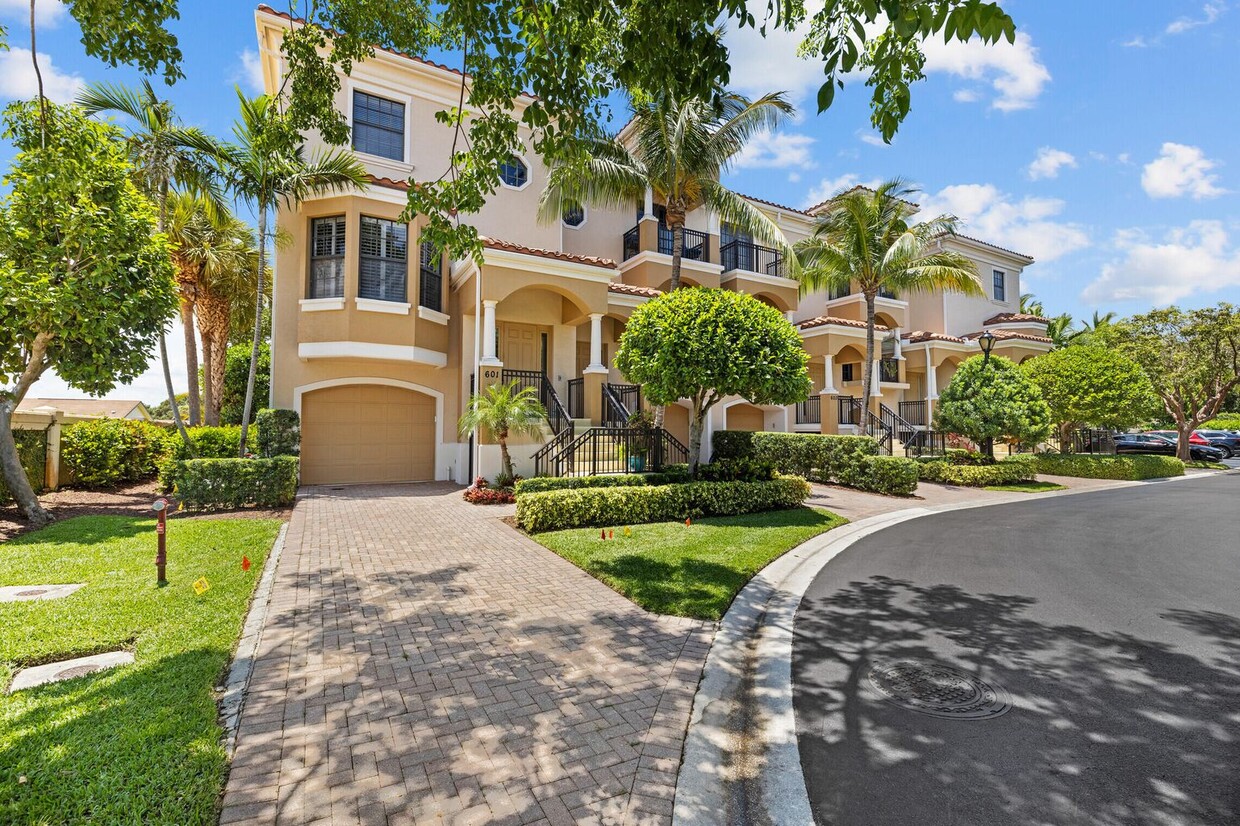 Foto principal - 601 Del Sol Cir