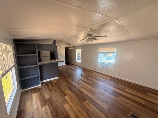 Foto del edificio - 541 Simmons Dr