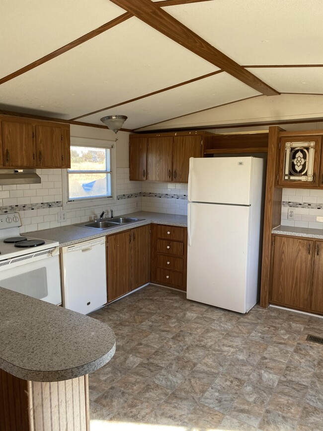 Building Photo - 1036 Millcreek Ct