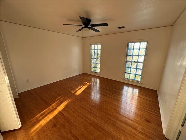 Building Photo - 4115 Powelldale Dr