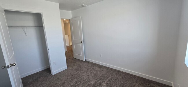 Foto del edificio - 1208 Summit Ridge Pkwy