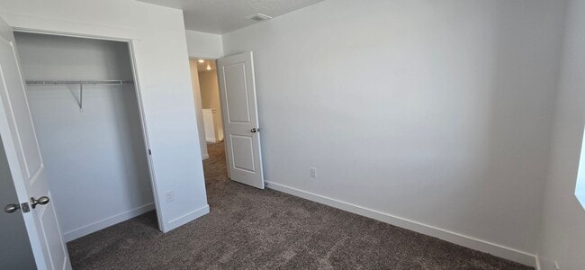 Building Photo - 3 Bed 2 Bath in Santaquin!!