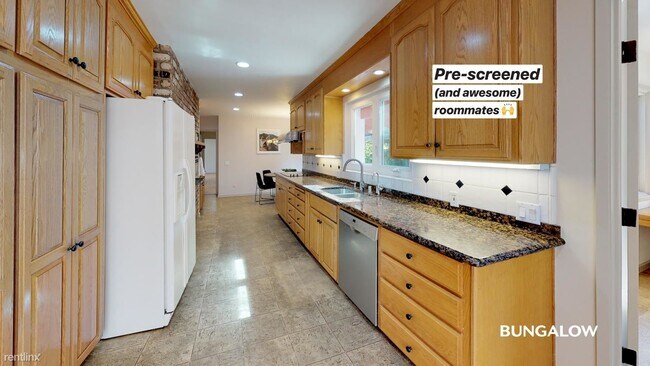 Building Photo - 1390 Garthwick Dr