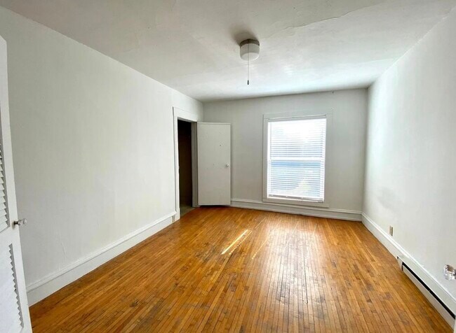 Foto del edificio - 3206 Bryant Ave S
