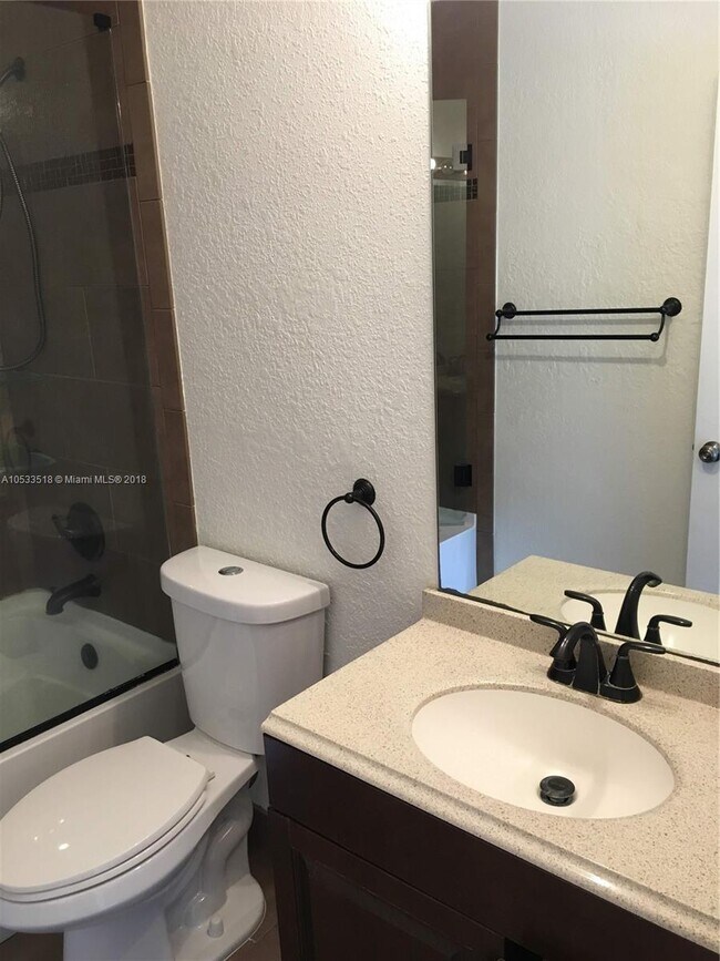 Foto del edificio - 1301 Riverside Dr