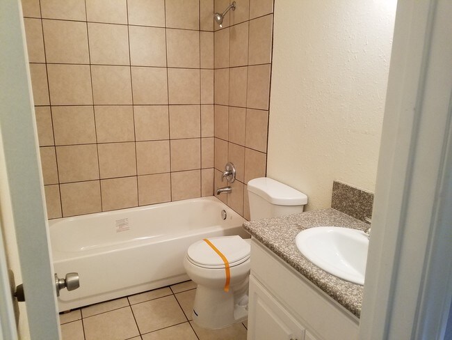 Foto del edificio - 8930 Edgemoor Dr