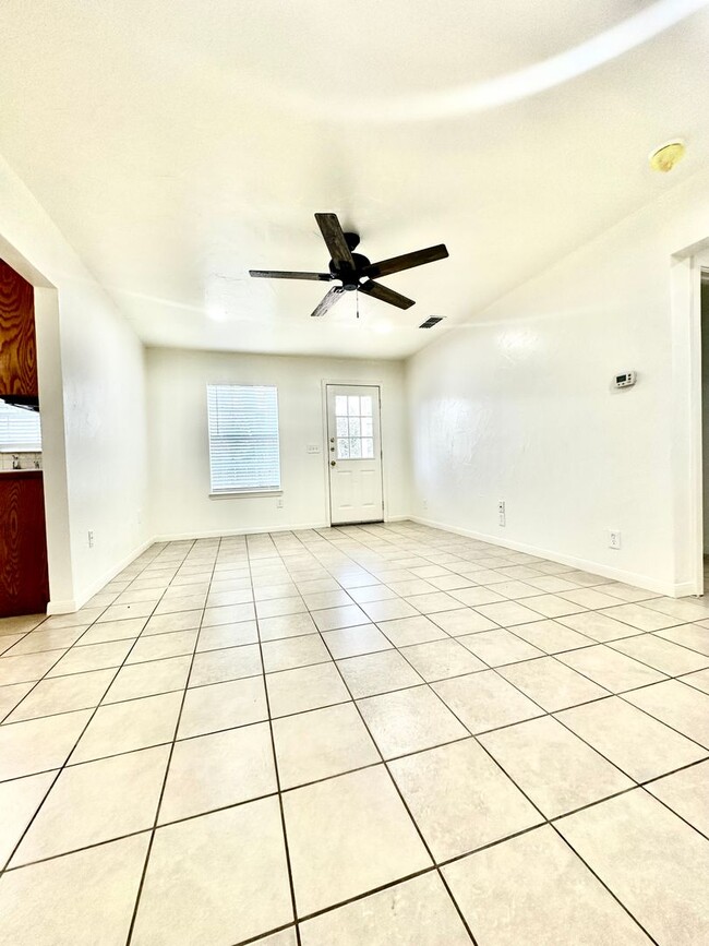 Foto del edificio - Cozy 2/1 Home