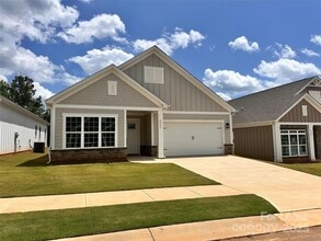 Building Photo - 6697 Star Dr