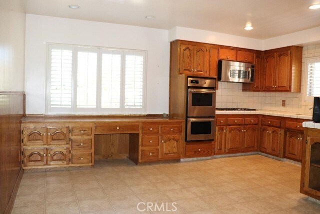 Foto del edificio - 985 W 9th St