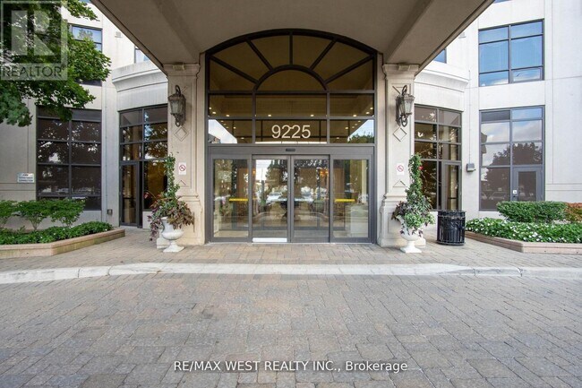 Building Photo - 9225 Jane St