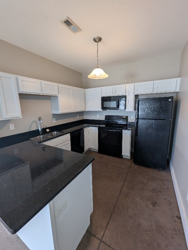 Foto del edificio - 5502 N Edwards Cir