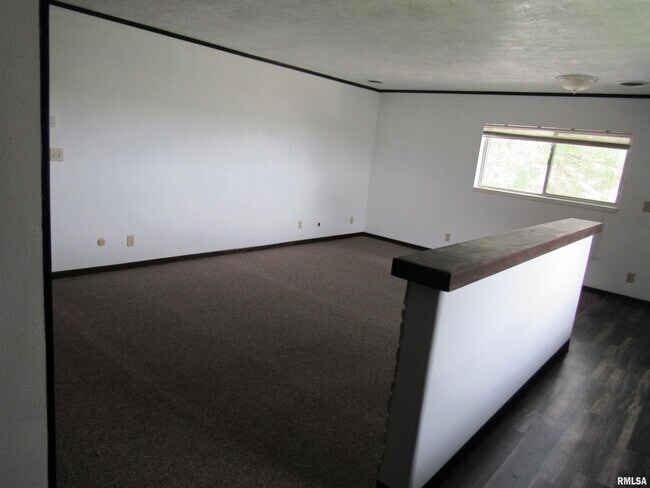 Foto del edificio - 2424 40th Ave