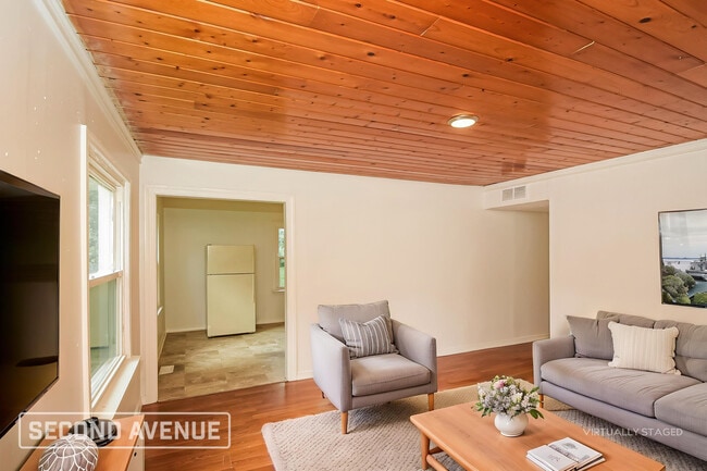 Building Photo - 3636 N Whittier Pl