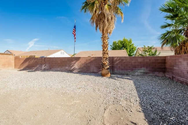 Building Photo - 3138 Fern Crest Ave