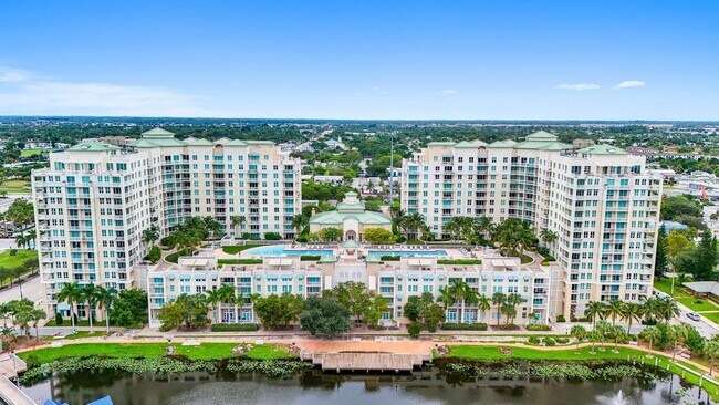 Foto del edificio - 350 N Federal Hwy