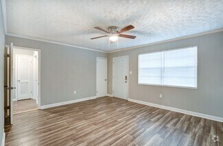 Building Photo - 1205 E 37th St