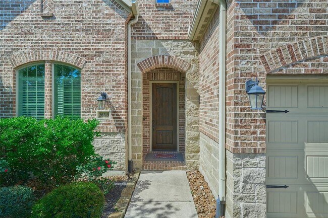 Building Photo - 28319 Ramos Dr