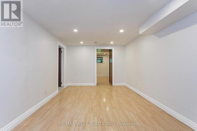 Building Photo - 111 Galley Ave